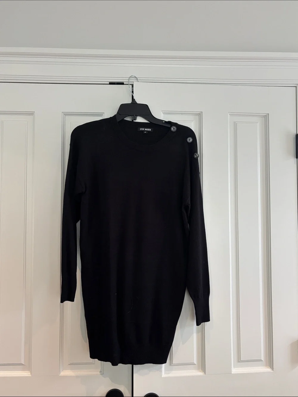 STINE GOYA Black Button-Shoulder Crewneck sweater dress